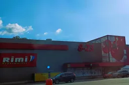 Skelbia budinčių parduotuvių darbo laiką