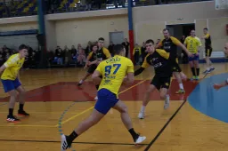 Varėnos „Ūlos“ rankininkai užsitikrino vietą finalo ketverte