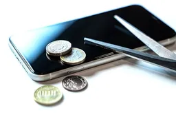 Pirko „Audi“ – automobilio negavo, išsiuntė telefoną – pinigų nesulaukė