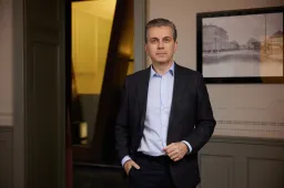 Dirbtinis intelektas vilioja šeimos verslo įpėdinių širdis