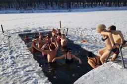 Vis daugiau alytiškių vietoje įprastos komforto zonos renkasi ledines maudynes