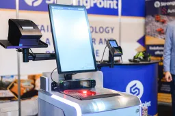 DI savitarnos kasose atpažins kiekvieną perkamą prekę