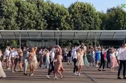 Jotvingių gimnazijos tradicija – abiturientų atsisveikinimo šokis