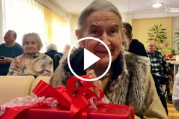 Alytiškės dovana pradžiugino senelių namų gyventojus