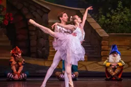 Į baleto pasaką „Snieguolė ir septyni nykštukai“ Alytuje kviečia Ukrainos artistai