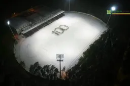 Kuriose lygose ir kiek komandų rungtyniaus Alytaus futbolo 100-mečio sezone?