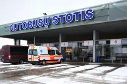 Laukdami vakcinos darbuotojus tikrins COVID-19 antigeno testais