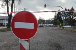 Stabdomas eismas Pulko, Santaikos ir Ulonų gatvių žiedinės sankryžos rekonstrukcijos metu