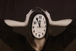 Kaip mus veikia laikrodžių persukimas