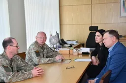 Priėmė Lietuvos karo akademijos ir šaulių rinktinės atstovus