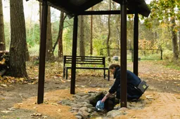 Nemunaityje atnaujintas riboženklis, sutvarkyta šaltinio aplinka, gyventojams rūpi ir pastovaus kunigo klausimas