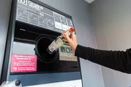 Į taromatus siūlys nešti stipraus alkoholio, pieno butelius ir stiklainius