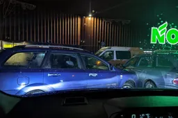 Prekybos centro aikštelėje Alytuje – stipriai girto vairuotojo viražai