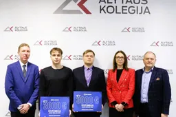 Tūkstantinės „Teltonikos“ stipendijos atiteko ir Alytaus kolegijos studentams