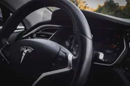 Vogtame sunkvežimyje rado „Teslą“