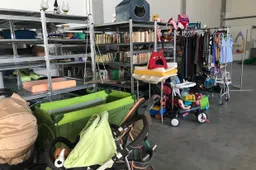 Mainams atiduoti daiktai atsiduria prekyboje. Ar tai sąžininga?