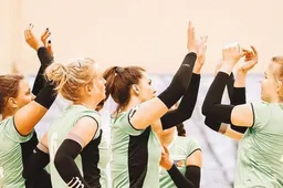 Alytiškės artėja link finalo