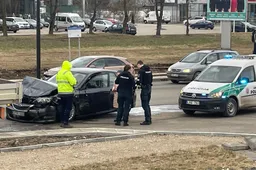 Avarija užkimšo eismą Santaikos gatvėje