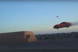 Naujoje TOYOTA reklamoje – skrendantis automobilis