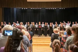 Dauguose koncertavo ukrainiečių nacionalinio akademinio operos ir baleto teatro artistai