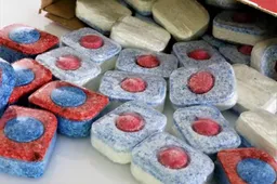 Nemėgstate plauti indų rankomis? Rinkitės indaplovių tabletes