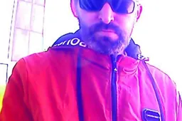 Ieškomas asmuo, turintis informacijos apie svetimą banko kortelę