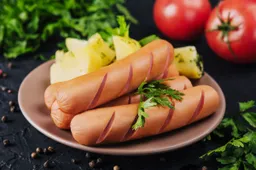 Pricer.lt lėkštėje – vaikiškos pieniškos dešrelės. Kurios iš jų visiškai netinkamos vaikų mitybai?