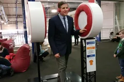 Savo kūryba Alytuje dalinsis aklasis poetas