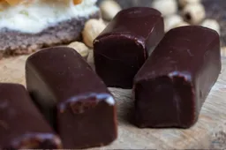 Pricer.lt lėkštėje – varškės sūreliai. Sveikas užkandis, ar tikrai? Sudėtis gali jus nemaloniai nustebinti