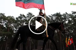 Prie Laisvės angelo alytiškiai paminėjo Valstybės atkūrimo dieną