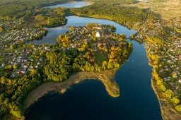 Užsukus į regioninio parko lankytojų centrą galima susipažinti su 37 ežerais