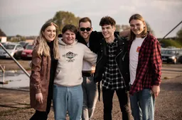 Pirmieji muzikinės Alytaus scenos „milijonieriai“ debiutinį albumą pristatys ir gimtame mieste