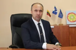 Dėl maitinimo konkurso, kurį laimėjo su administracijos vadovu susijęs asmuo, meras kreipėsi į tarnybas