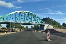 Eismas po viaduku – pagaliau atnaujintas