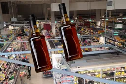 Alytuje vyras pavogė du viskio butelius už 175 eurus