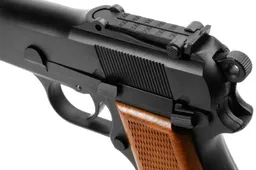 Girtas vyras Alytuje ginklą buvo nutaikęs į renginio dalyvius ir policiją