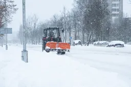 Gyventojų prašo nepalikti automobilių draudžiamu laiku ir išvengti baudų
