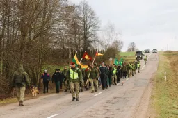Nuo bunkerio Punios šile žygiavo iki Laisvės angelo Alytuje
