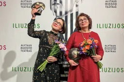 Po premjeros „Iliuzijos“ – įteikti „Teatrakmeniai“