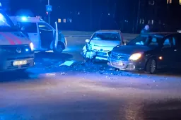 Likiškėlių-Statybininkų gatvių sankryžoje susidūrė du lengvieji automobiliai