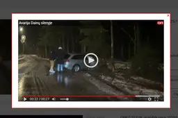 Prie Dainų slėnio – avarija, policija skaičiuoja eismo įvykius