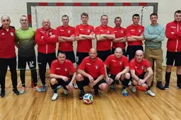 Lietuvos senjorų futsal pirmenybių startas Alytuje: „Dainavos“ sąskaitoje – pergalė ir  pralaimėjimas