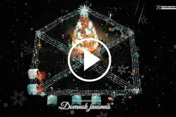 Lazdijus užliejo Kalėdų dvasia: įžiebta pagrindinė miesto eglė VIDEO FOTO
