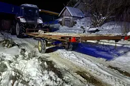 Alytaus rajone žuvo priekabos prispaustas vyras (papildyta)
