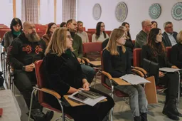 Jotvingių kelią Alytaus ir Suvalkų regionuose žymės giliukas