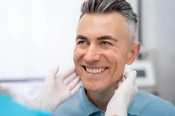 Dantų implantai: procedūros eiga ir priežiūra po implantacijos