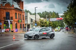 Alytuje startuos „Street race“ sezonas: greitis, naktinis šou ir naujojo „Toyota RAV4“ pristatymas