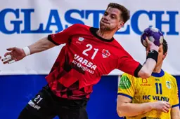 Pirmasis žingsnis bronzos link žengtas: Alytaus „Varsa-Stronglasas“ išvykoje palaužė Vilniaus rankininkus