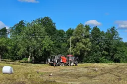 Kaip išsirinkti naują traktorių