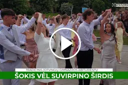 Tradicinis Jotvingių gimnazijos abiturientų šokis vėl suvirpino širdis VIDEO